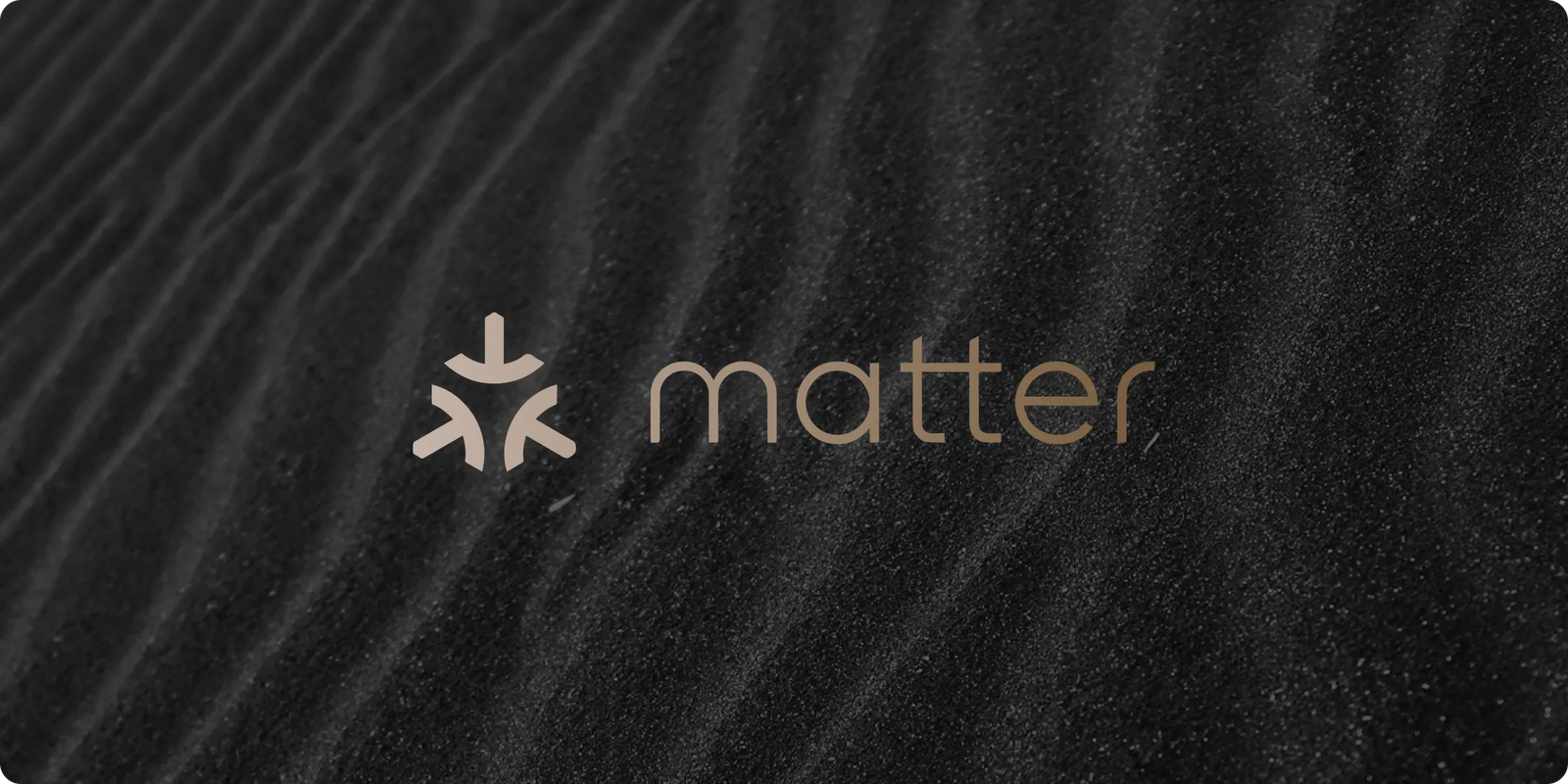 Dreame Aqua10 Ultra Track Complete wischt starke Wasserflecken trocken mit angehobenen Bürsten und abgesenktem Track Mop per App oder Sprache